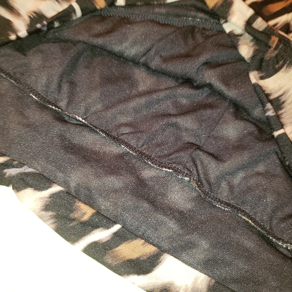 Sleeveless Top - Picture 9 of 11